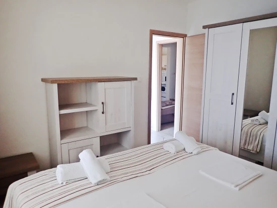 Apartmán Severní Dalmácie - Tribanj (Starigrad) DA 7733 N1