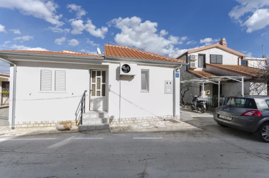 Domek Severní Dalmácie - Tribunj (Vodice) DA 7771 N1