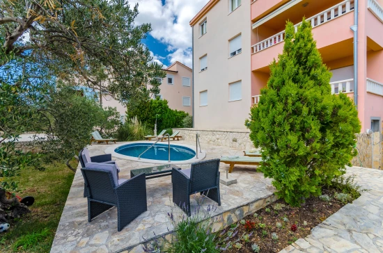 Apartmán Střední Dalmácie - Okrug Gornji DA 7776 N2