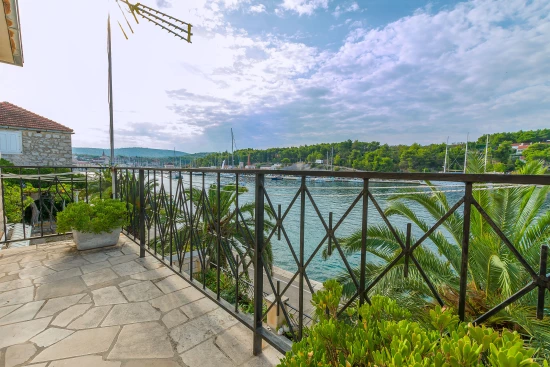 Apartmán Ostrov Brač - Milna (Hvar) OS 9836 N1