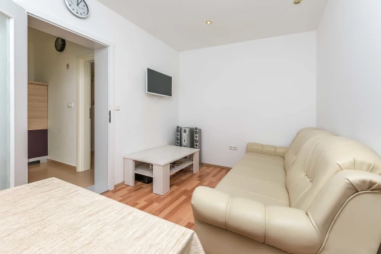 Apartmán Střední Dalmácie - Mali Rat DA 7807 N4