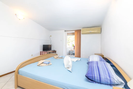 Apartmán Ostrov Šolta - Stomorska OS 9853 N4
