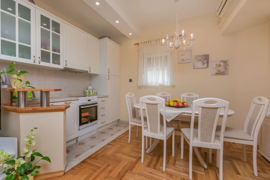 Apartmán Střední Dalmácie - Staniči DA 7821 N1