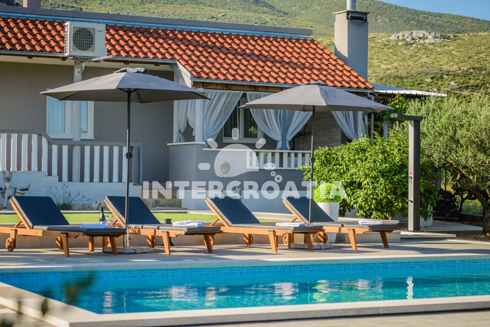 Vila Střední Dalmácie - Plano (Trogir) DA 7828 N1