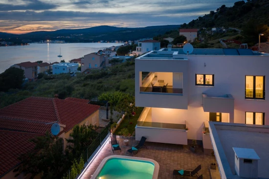 Domek Severní Dalmácie - Rogoznica DA 7830 N1