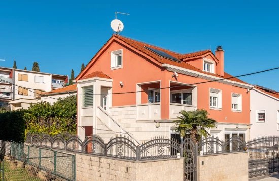 Vila Střední Dalmácie - Trogir DA 7833 N1