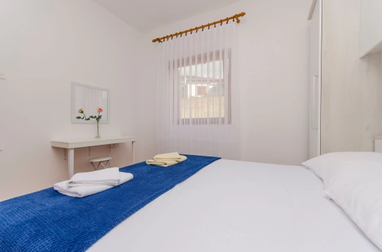 Domek Severní Dalmácie - Starigrad Paklenica DA 7837 N1