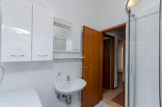 Domek Severní Dalmácie - Starigrad Paklenica DA 7837 N1