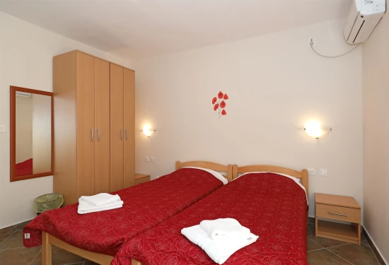 Apartmánový pokoj Ostrov Pag - Stara Novalja OS 9882 N3