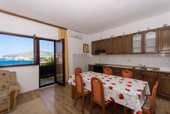 Apartmán Střední Dalmácie - Okrug Gornji DA 7843 N1