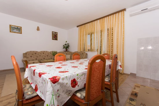 Apartmán Střední Dalmácie - Okrug Gornji DA 7843 N1