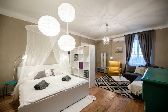 Penzion Kvarner - Grižane (Crikvenica) KV 7396 N1