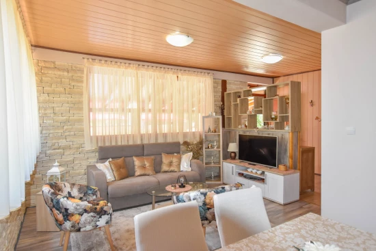 Vila Severní Dalmácie - Lisičić DA 7873 N1