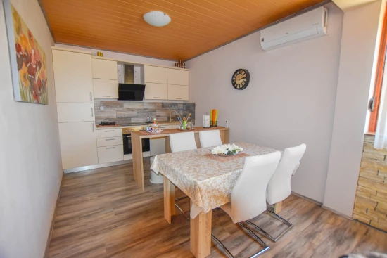 Vila Severní Dalmácie - Lisičić DA 7873 N1