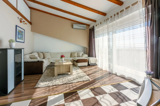 Apartmán Kvarner - Dramalj KV 7401 N1