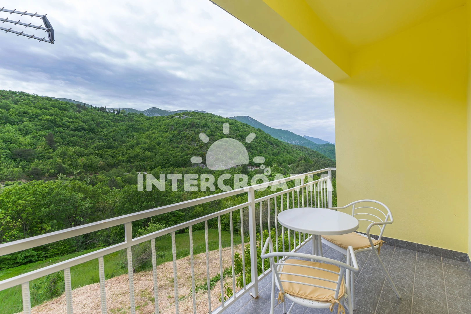 Apartmán Střední Dalmácie - Slime (Omiš) DA 7886 N1