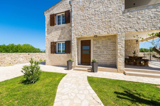 Vila Severní Dalmácie - Privlaka DA 7890 N1