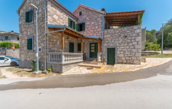 Apartmán Severní Dalmácie - Drage DA 7895 N1