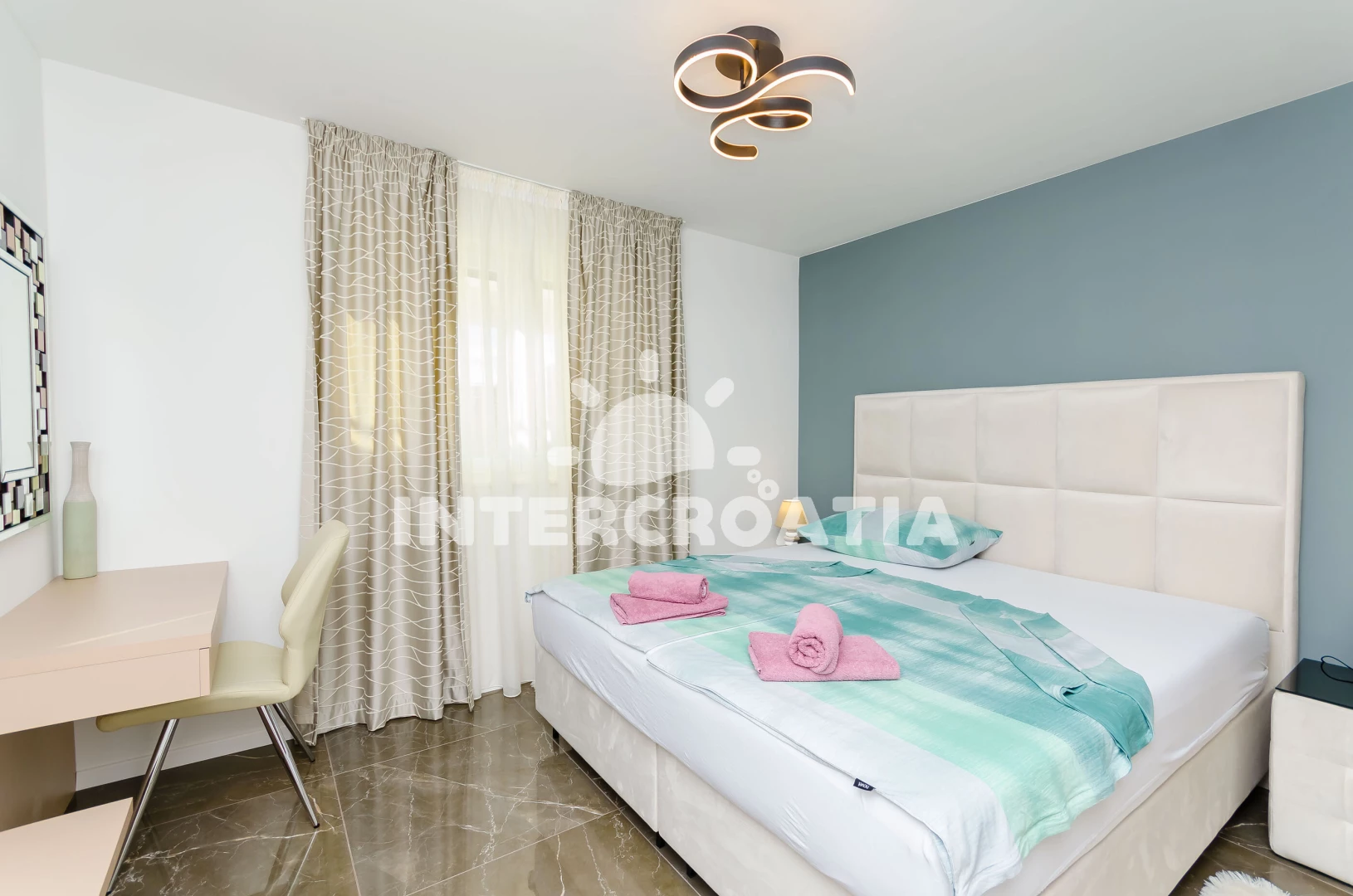Apartmán Střední Dalmácie - Okrug Gornji DA 7903 N2