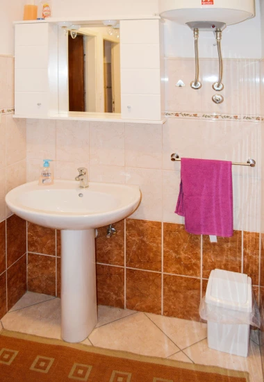 Apartmán Severní Dalmácie - Starigrad Paklenica DA 7908 N1