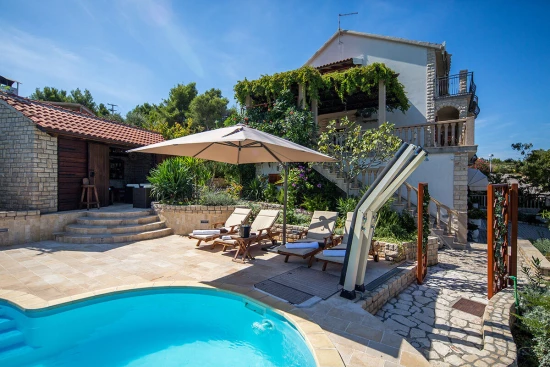 Vila Střední Dalmácie - Arbanija (Čiovo) DA 7927 N1