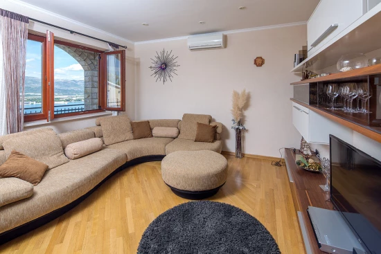 Vila Střední Dalmácie - Arbanija (Čiovo) DA 7927 N1