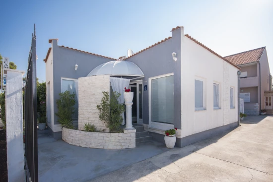 Domek Severní Dalmácie - Brodarica DA 7943 N1