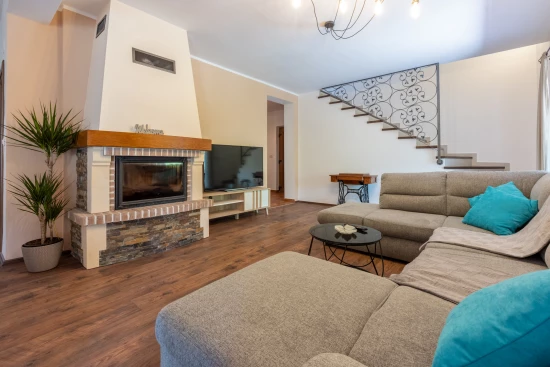 Vila Kvarner - Tribalj (Crikvenica) KV 7442 N1