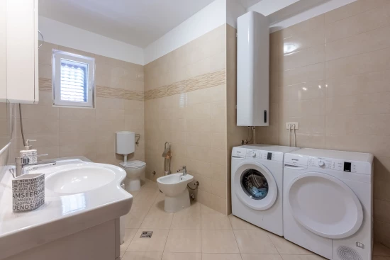 Vila Kvarner - Tribalj (Crikvenica) KV 7442 N1