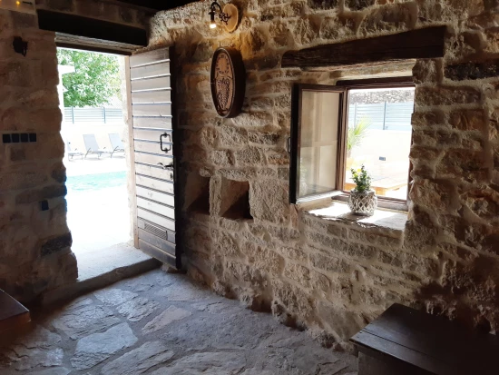 Vila Střední Dalmácie - Lećevica DA 7966 N1