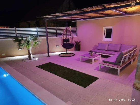 Vila Střední Dalmácie - Lećevica DA 7966 N1