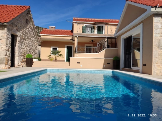 Vila Střední Dalmácie - Lećevica DA 7966 N1