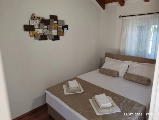 Vila Střední Dalmácie - Lećevica DA 7966 N1