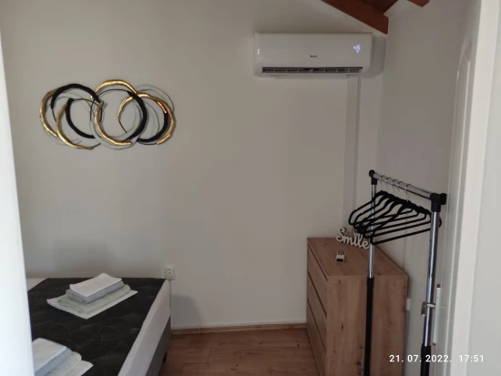 Vila Střední Dalmácie - Lećevica DA 7966 N1