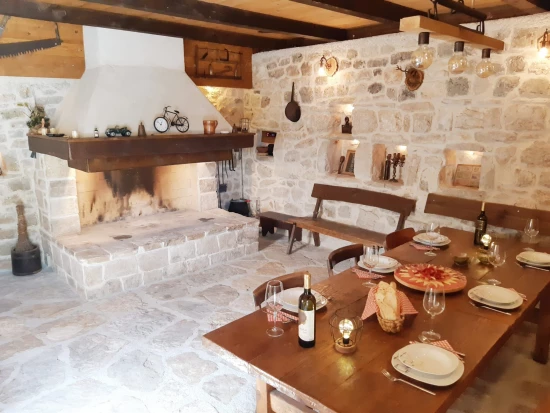 Vila Střední Dalmácie - Lećevica DA 7966 N1