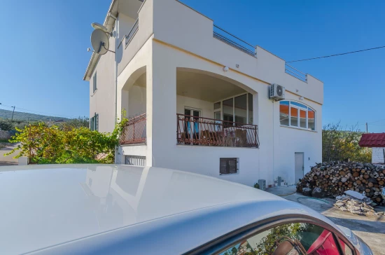 Apartmán Střední Dalmácie - Slatine (Čiovo) DA 7984 N1