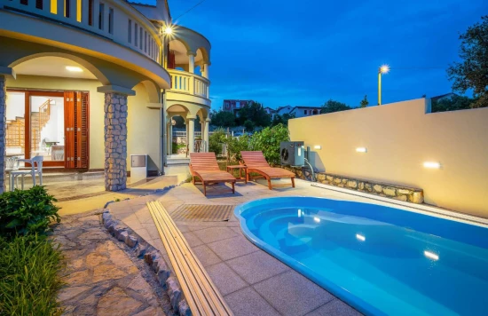 Vila Severní Dalmácie - Sveti Filip i Jakov (Biograd) DA 7997 N1