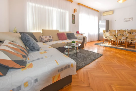 Domek Severní Dalmácie - Rovanjska (Seline) DA 7999 N1