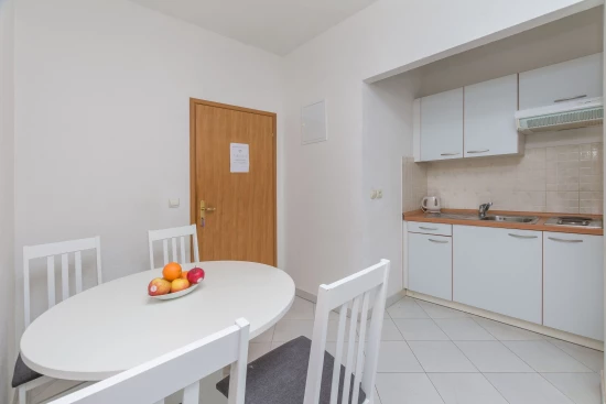 Apartmán Střední Dalmácie - Brela DA 8001 N1