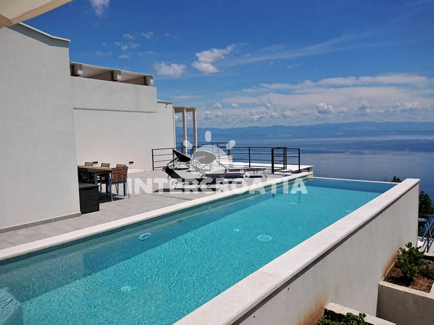 Vila Kvarner - Sveta Jelena KV 7472 N1