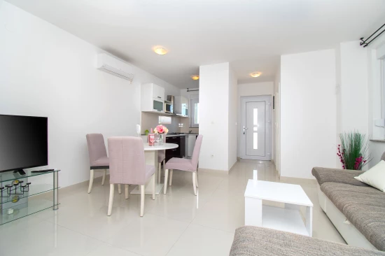 Domek Severní Dalmácie - Privlaka DA 8008 N1