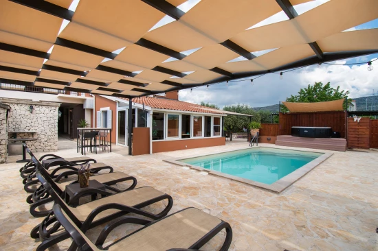 Vila Severní Dalmácie - Dubrava (Šibenik) DA 8015 N1