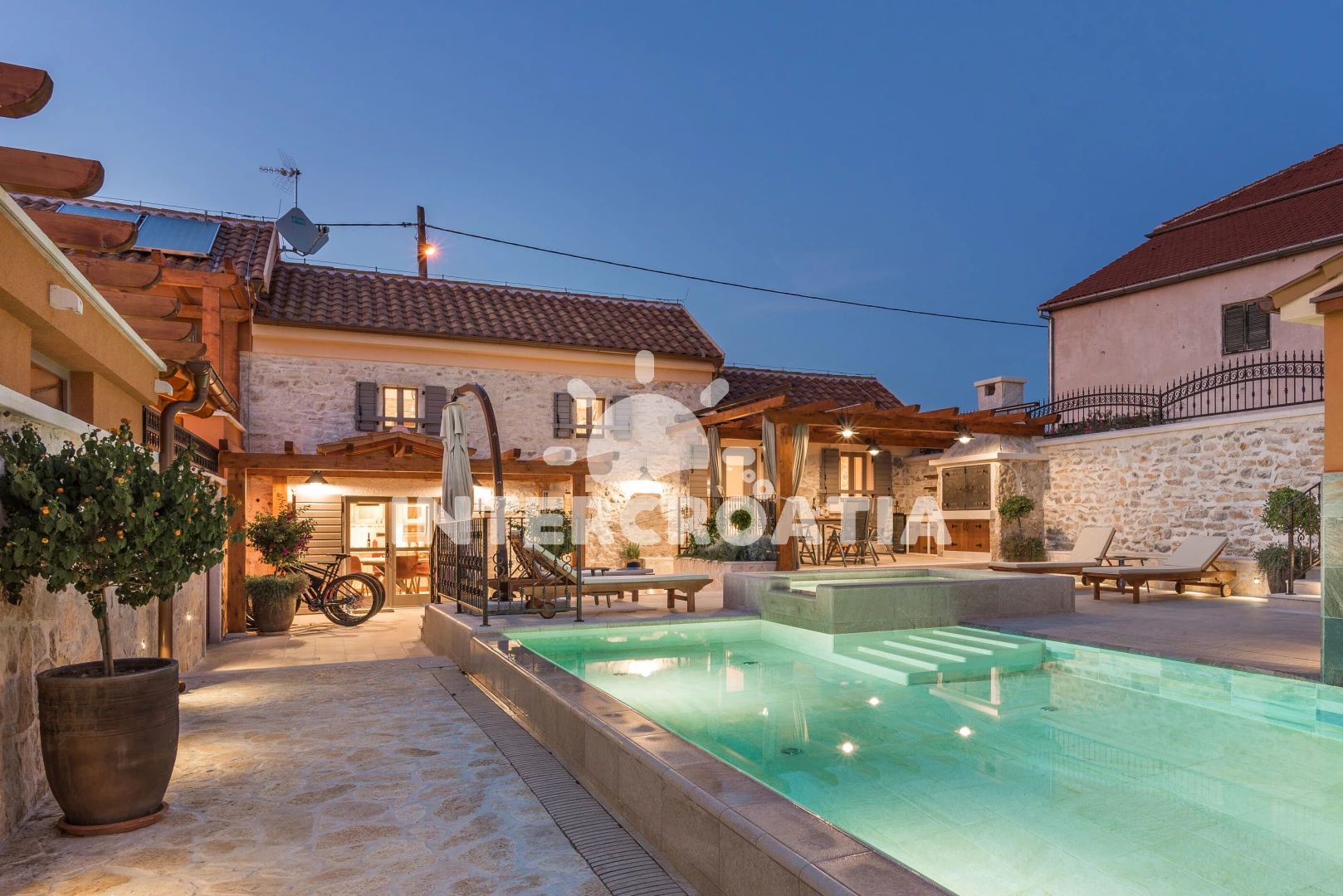 Vila Severní Dalmácie - Skradin DA 8016 N1