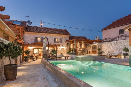 Vila Severní Dalmácie - Skradin DA 8016 N1