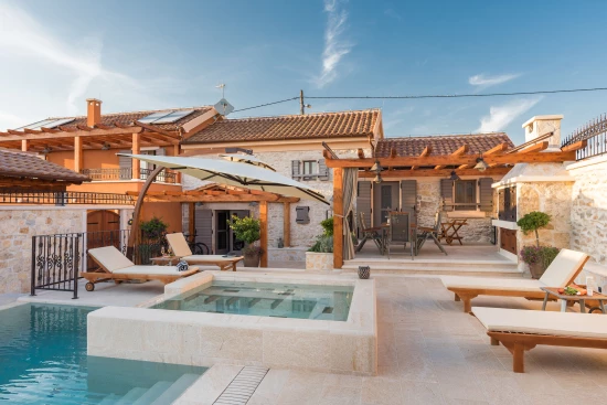 Vila Severní Dalmácie - Skradin DA 8016 N1