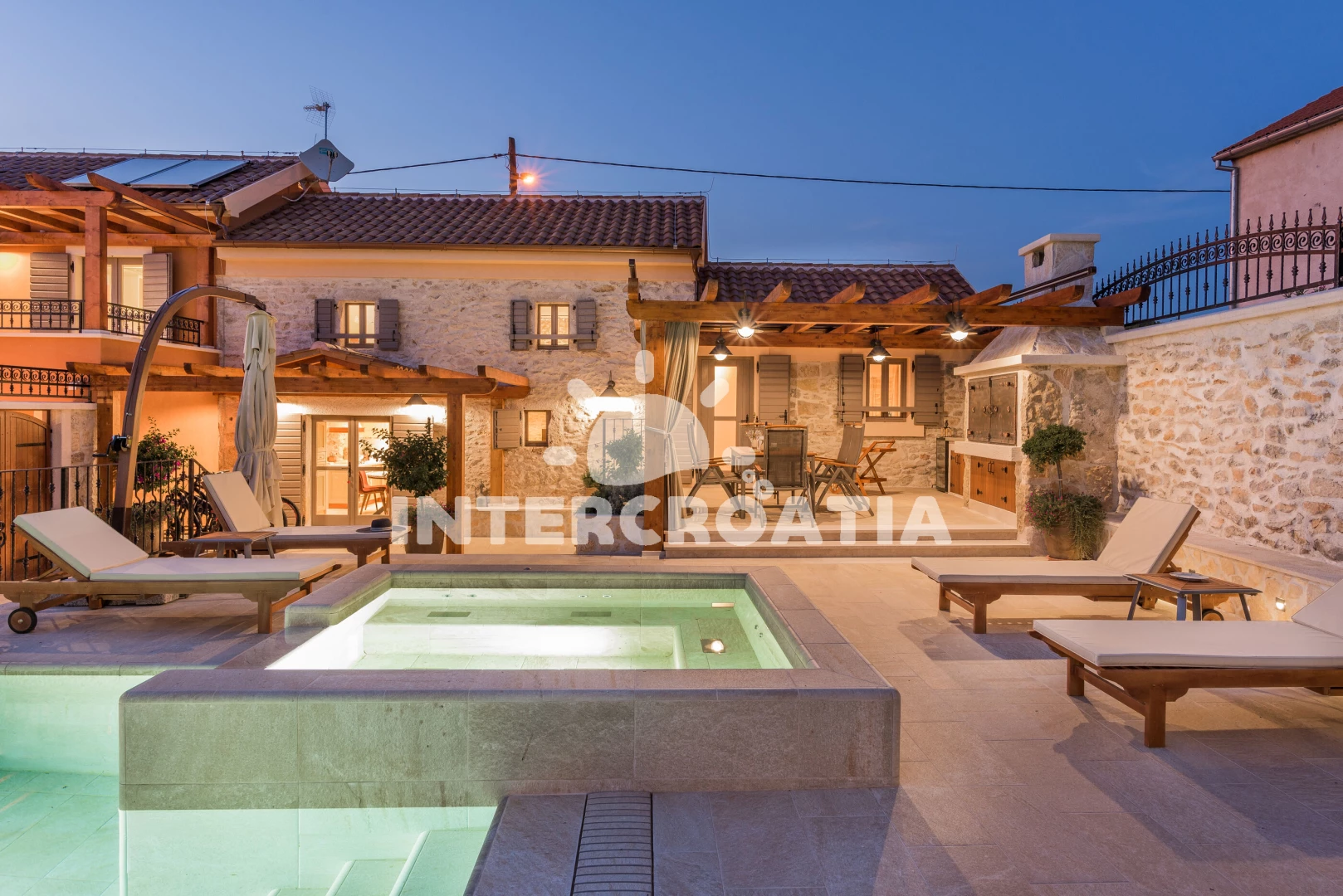 Vila Severní Dalmácie - Skradin DA 8016 N1