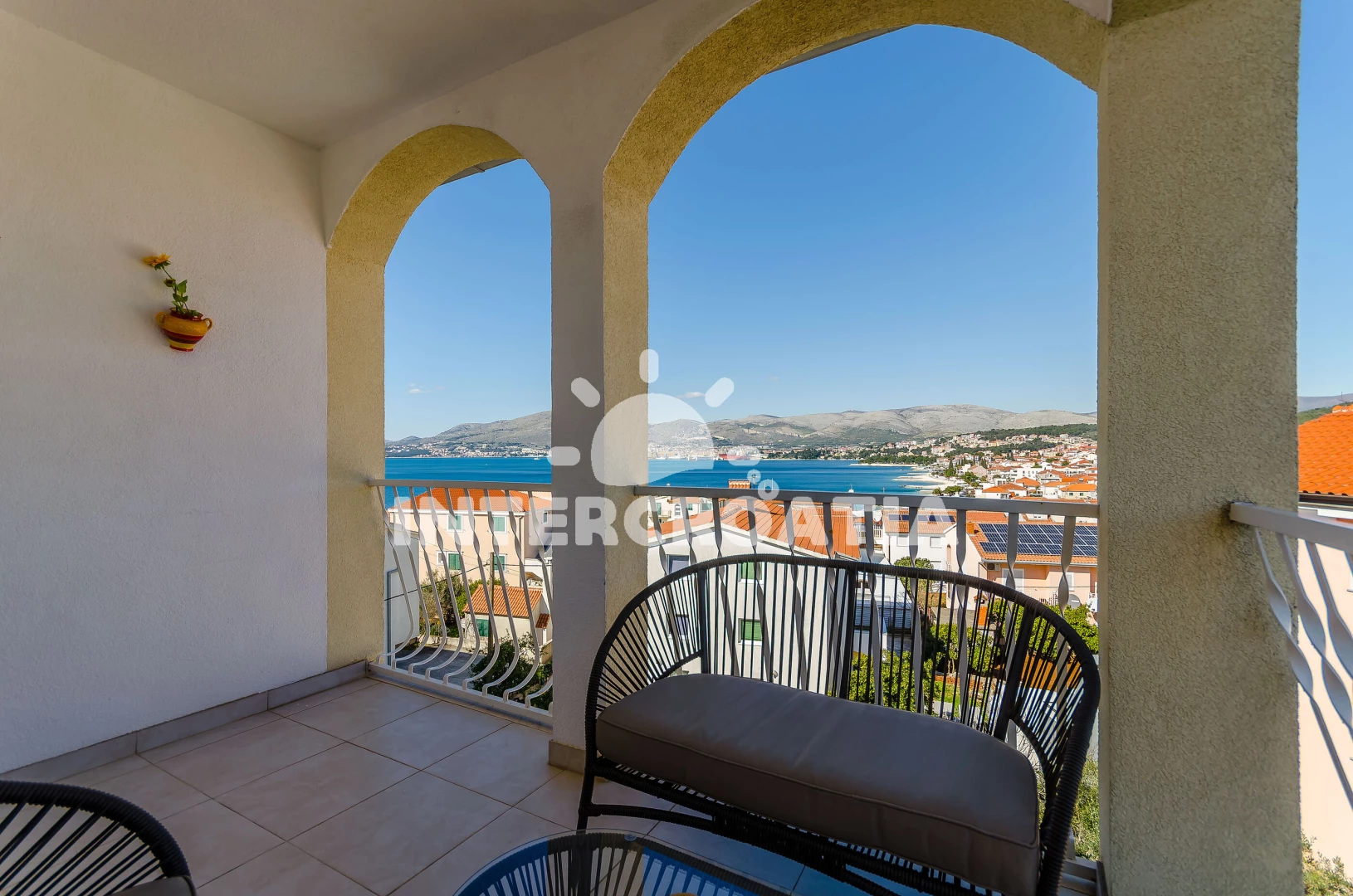 Apartmán Střední Dalmácie - Okrug Gornji DA 8026 N1