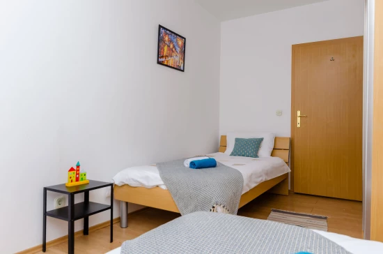 Apartmán Střední Dalmácie - Okrug Gornji DA 8026 N1