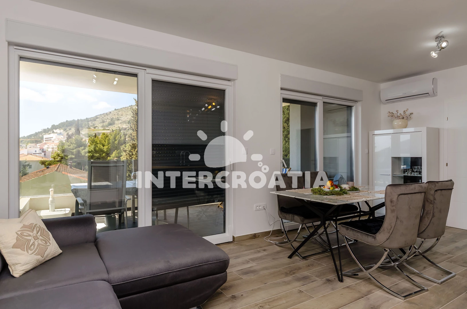 Apartmán Střední Dalmácie - Seget Donji DA 8040 N1