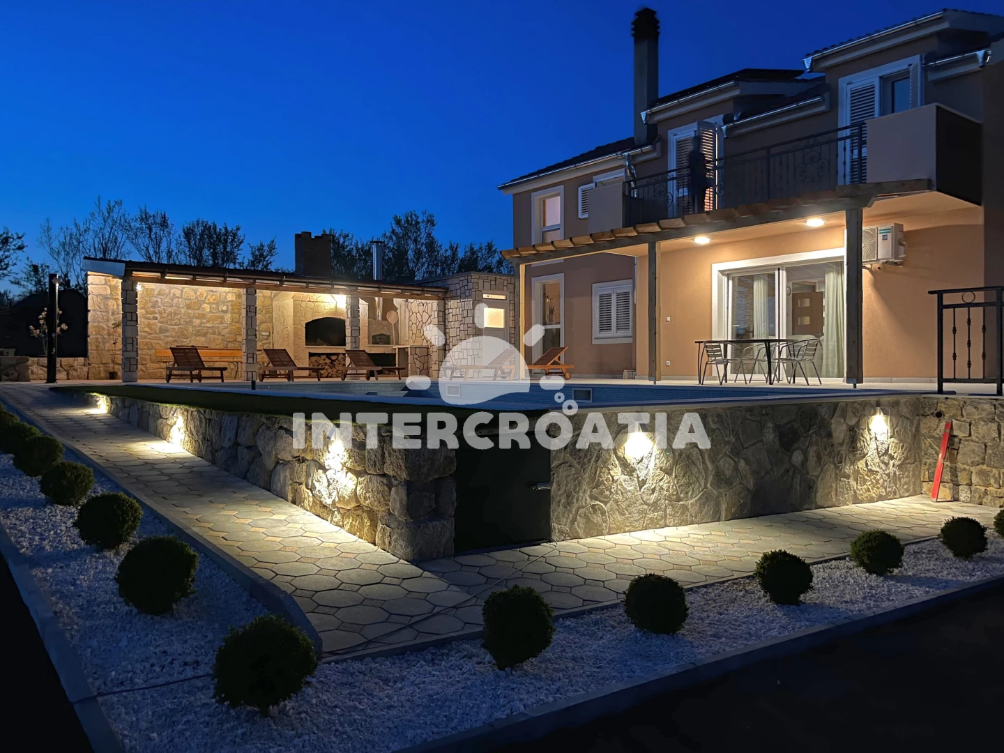 Vila Severní Dalmácie - Drniš (Šibenik) DA 8044 N1